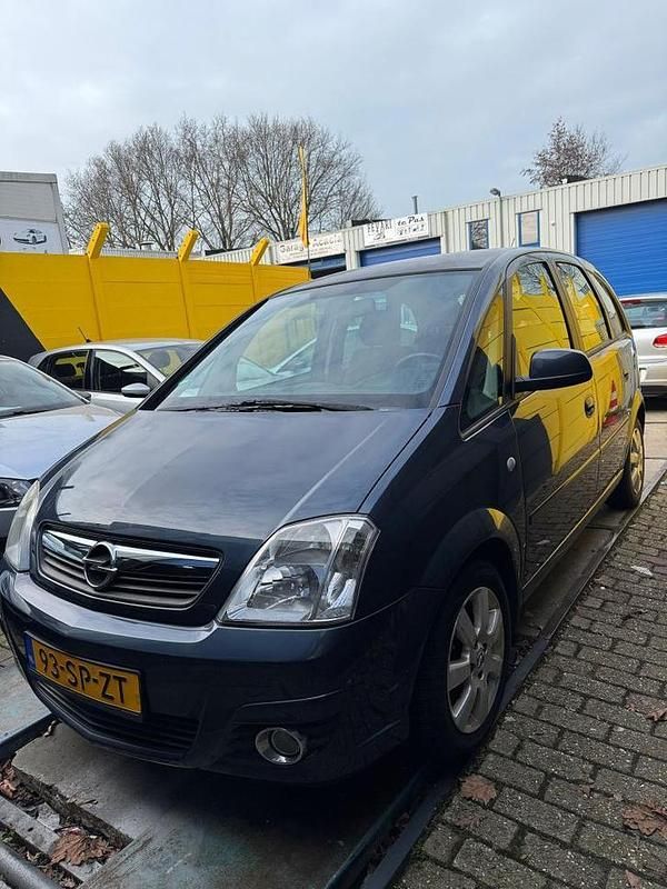 Occasion Opel Meriva Cosmo 90 PK (66 kW) 2006 Grijs MPV