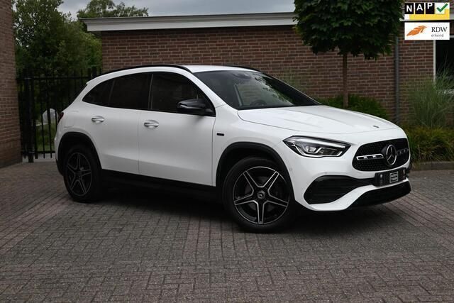 Wit Gebruikt 2020 Mercedes GLA250 Business SUV | € 33.895 (Eerlijke prijs) - Afbeelding 1/4