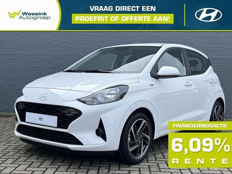 Wit Occasion 2024 Hyundai i10 Edition Hatchback | € 16.699 (Eerlijke prijs) - Afbeelding 1/3