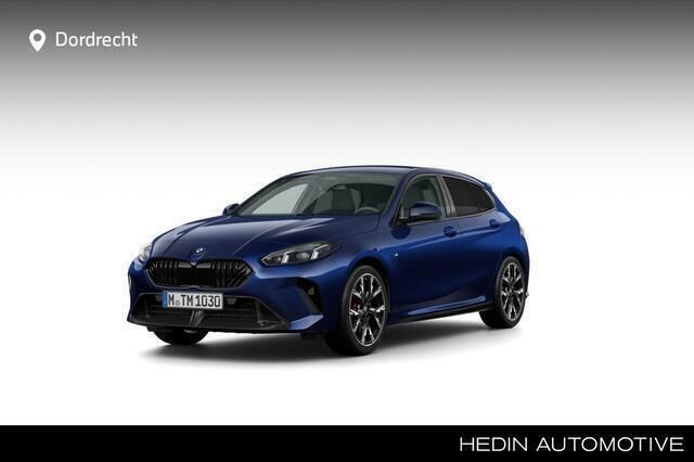 Blauw Nieuw 2024 BMW 120 M Sport Hatchback | € 55.808 (Iets duurder) - Afbeelding 1/4