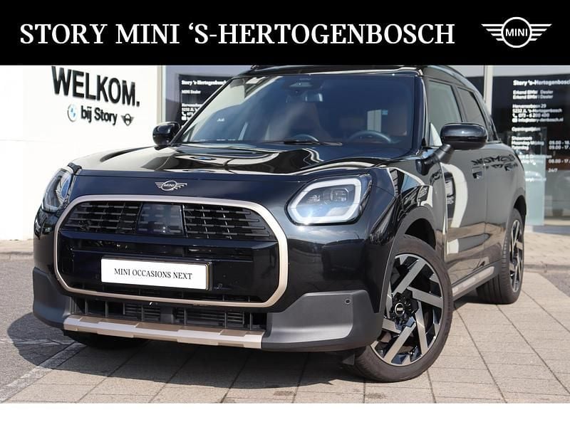 Zwart Gebruikt 2025 Mini Countryman Favoured SUV | € 49.950 (Duur) - Afbeelding 1/4