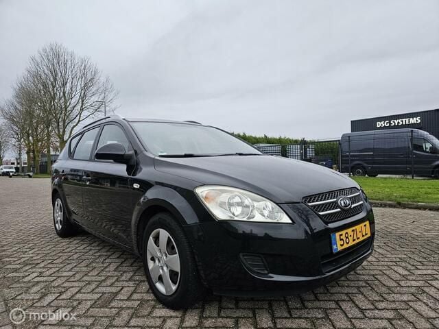 Zwart Gebruikt 2008 Kia Ceed Stationwagen | € 2.199 (Eerlijke prijs) - Afbeelding 1/4