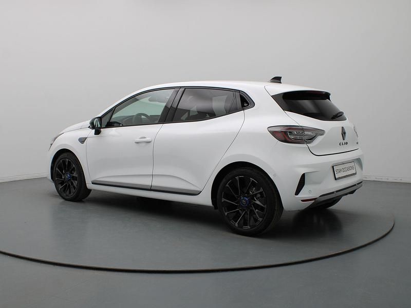 Nieuw Renault Clio V Bose Edition 69 PK (50 kW) 2025 Wit Stationwagen