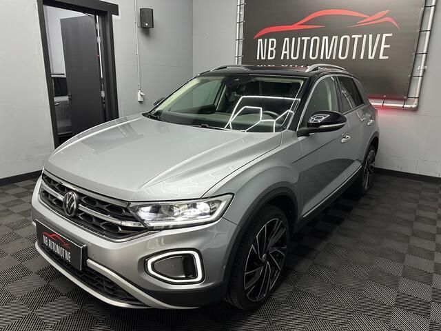 Grijs, metallic lak Gebruikt 2022 VW T-Roc Life SUV | € 28.950 (Goede deal) - Afbeelding 1/4
