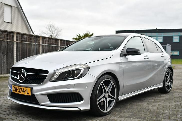 Occasion Mercedes A250 Prestige 211 PK (155 kW) 2013 Grijs (metallic) Hatchback