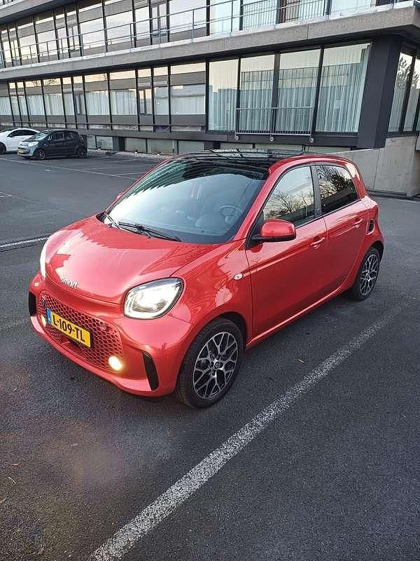 Occasion 2021 Smart ForFour Electric Drive Prime Sedan | € 13.000 (Eerlijke prijs) - Afbeelding 1/4