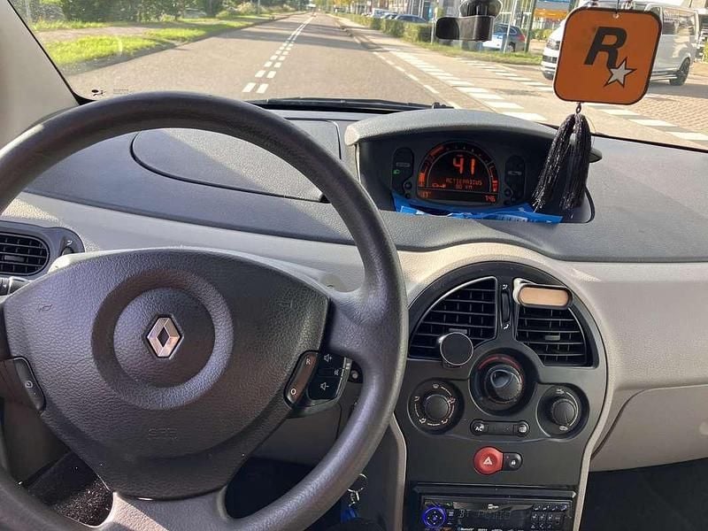 Gebruikt 2005 Renault Modus Privilege MPV | € 1.100 (Eerlijke prijs) - Afbeelding 1/4