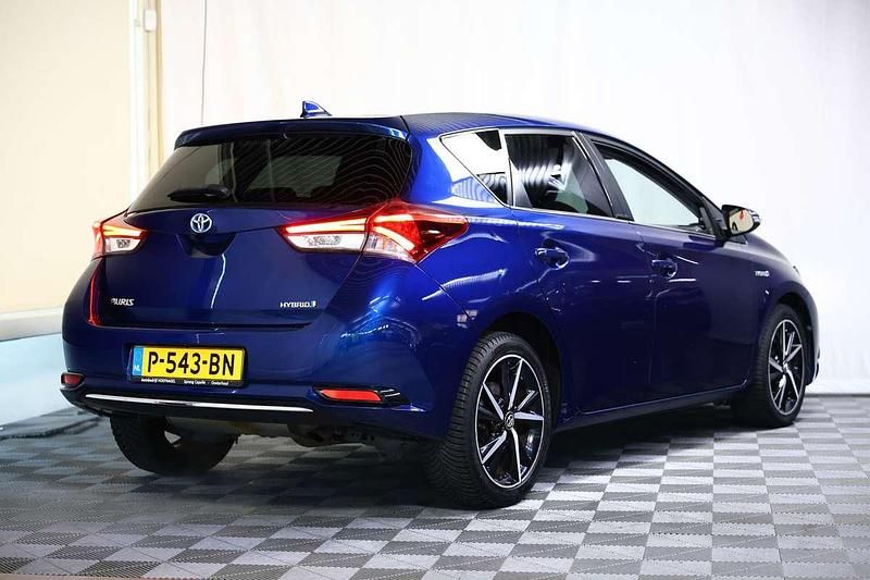 Occasion Toyota Auris Hybrid 136 PK (100 kW) 2018 Blauw Hatchback