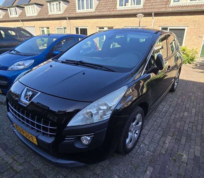 Gebruikt 2011 Peugeot 3008 SUV | € 4.500 (Duur) - Afbeelding 1/4