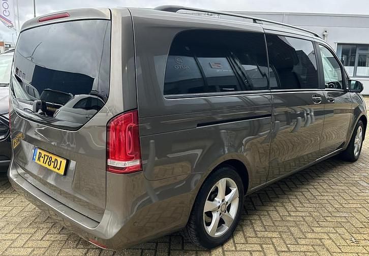 Occasion Mercedes V250 Avantgarde Edition 190 PK (139 kW) 2017 Grijs MPV