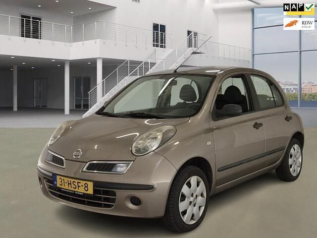 Bruin Gebruikt 2009 Nissan Micra Hatchback | € 3.200 (Eerlijke prijs) - Afbeelding 1/4
