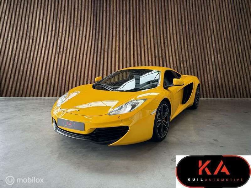 Geel Gebruikt 2013 McLaren MP4-12C Coupé | € 134.644 - Afbeelding 1/4