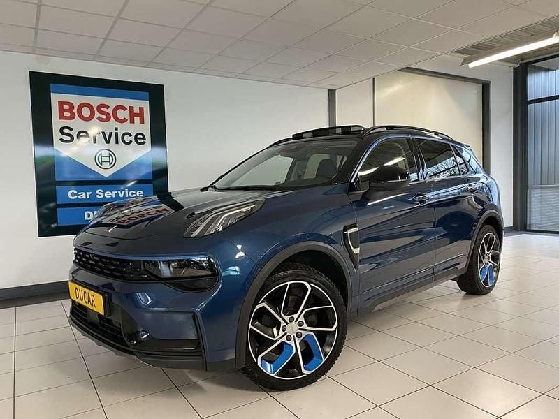 Blauw, metallic lak Gebruikt 2022 Lynk & Co 01 SUV | € 20.950 (Goede deal) - Afbeelding 1/4