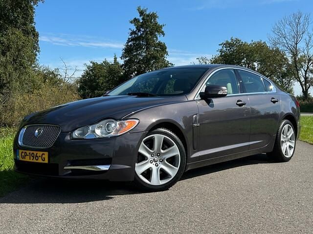 Grijs Gebruikt 2008 Jaguar XF Premium Luxury Sedan | € 11.900 (Eerlijke prijs) - Afbeelding 1/4