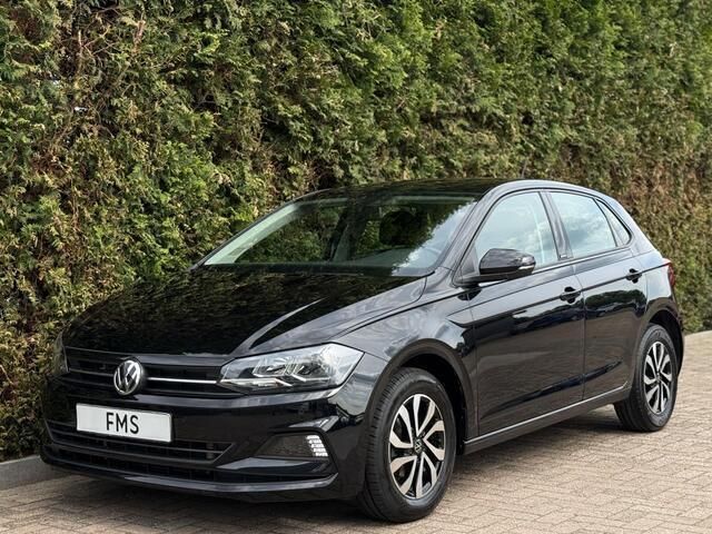 Zwart Gebruikt 2021 VW Polo Active Hatchback | € 18.890 (Goede deal) - Afbeelding 1/4