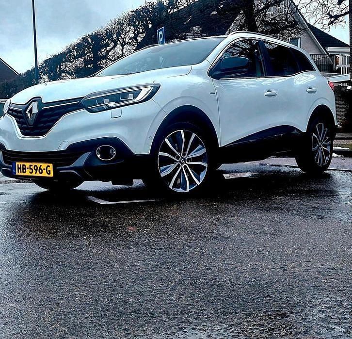 Gebruikt 2015 Renault Kadjar Bose Edition SUV | € 10.950 - Afbeelding 1/4