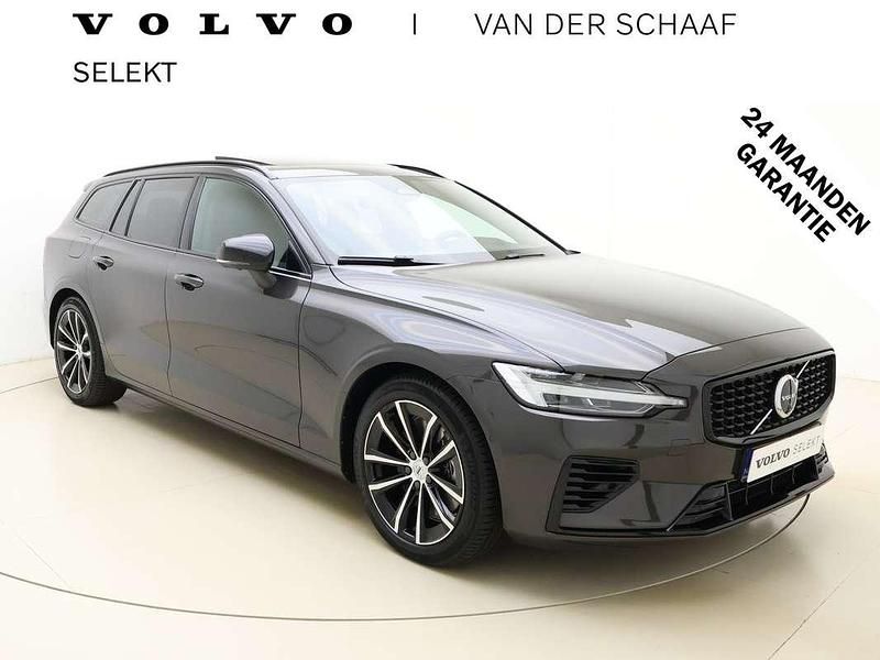 Grijs Gebruikt 2024 Volvo V60 Plus Stationwagen | € 44.800 (Iets duurder) - Afbeelding 1/4