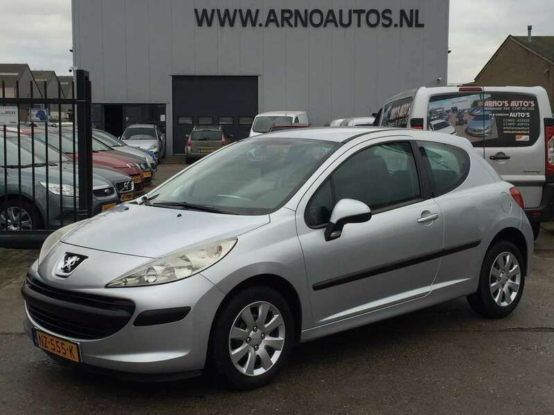 Grijs Gebruikt 2006 Peugeot 207 Hatchback | € 2.500 (Iets duurder) - Afbeelding 1/4