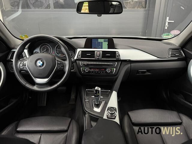 Grijs Gebruikt 2014 BMW 316 Executive Stationwagen | € 14.390 (Eerlijke prijs) - Afbeelding 1/4