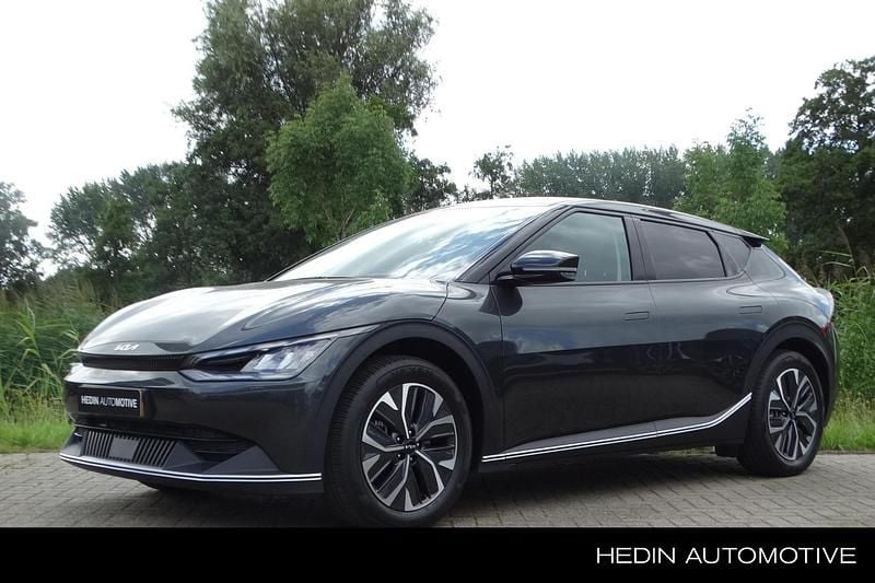 Grijs Gebruikt 2024 Kia EV6 Light SUV | € 32.945 (Goede deal) - Afbeelding 1/4