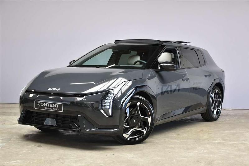 Grijs Nieuw 2025 Kia EV4 2 Hatchback | € 47.940 (Super prijs) - Afbeelding 1/4