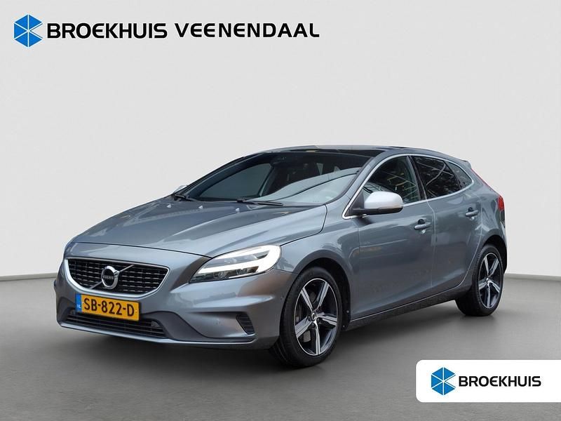 Grijs Gebruikt 2018 Volvo V40 R-Design Hatchback | € 18.900 (Eerlijke prijs) - Afbeelding 1/4