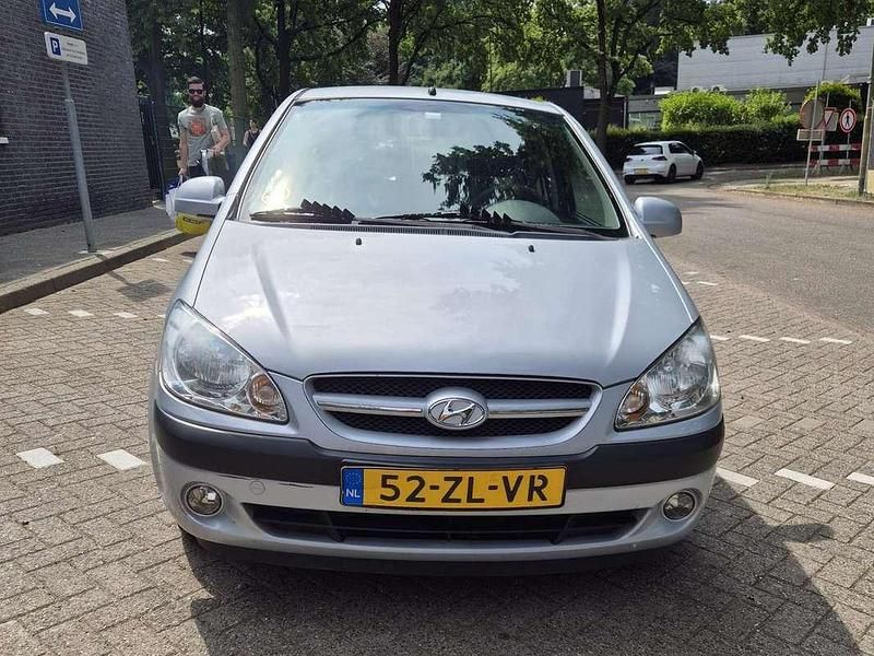 Grijs Gebruikt 2008 Hyundai Getz Active Hatchback | € 1.655 (Goede deal) - Afbeelding 1/4