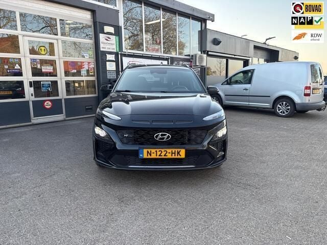 Zwart Gebruikt 2021 Hyundai Kona SUV | € 18.500 (Super prijs) - Afbeelding 1/4