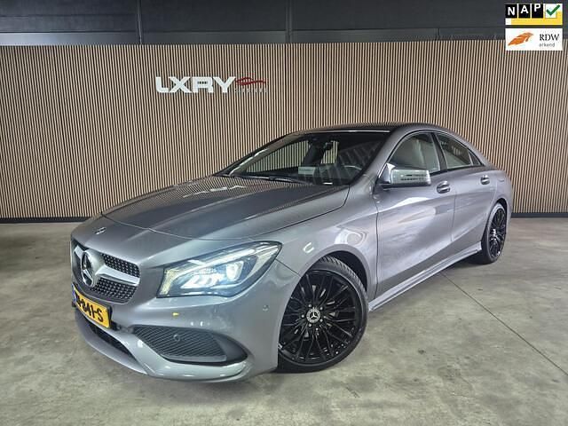 Grijs Gebruikt 2019 Mercedes CLA180 AMG Sedan | € 23.750 (Goede deal) - Afbeelding 1/4