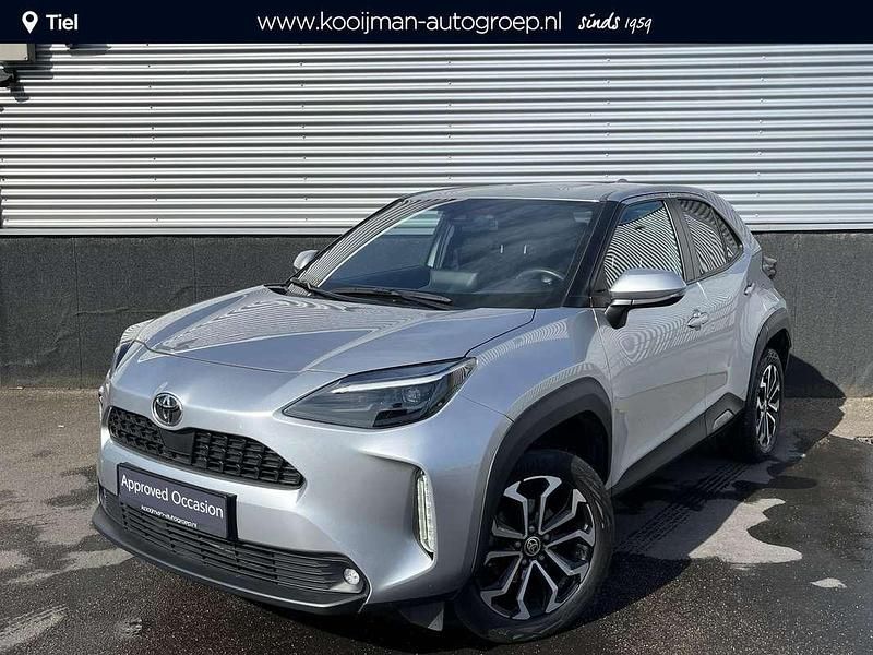 Grijs Gebruikt 2022 Toyota Yaris Cross Edition SUV | € 24.400 (Goede deal) - Afbeelding 1/4