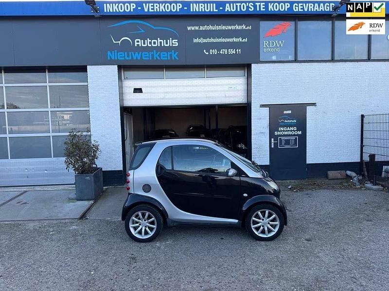 Grijs Gebruikt 2004 Smart ForTwo Coupé Passion Coupé | € 1.999 (Eerlijke prijs) - Afbeelding 1/4