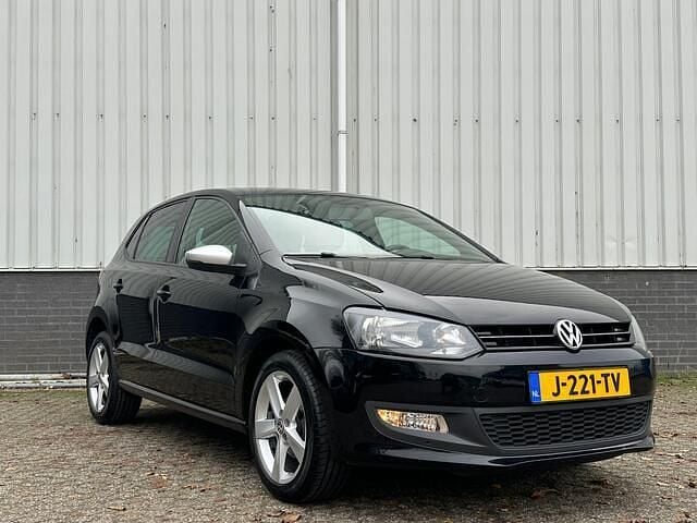 Zwart Gebruikt 2013 VW Polo R-line Hatchback | € 4.950 (Eerlijke prijs) - Afbeelding 1/4