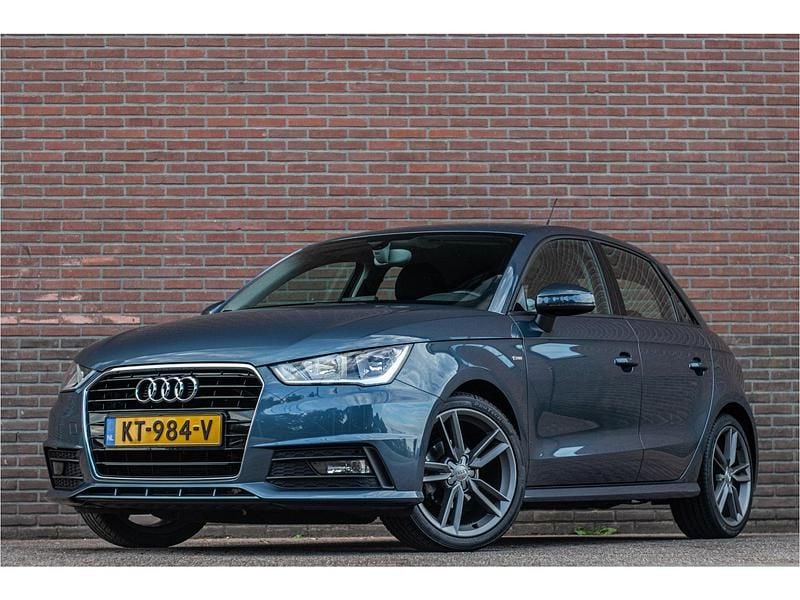 Blauw Gebruikt 2017 Audi A1 S-Line Hatchback | € 14.950 (Eerlijke prijs) - Afbeelding 1/3