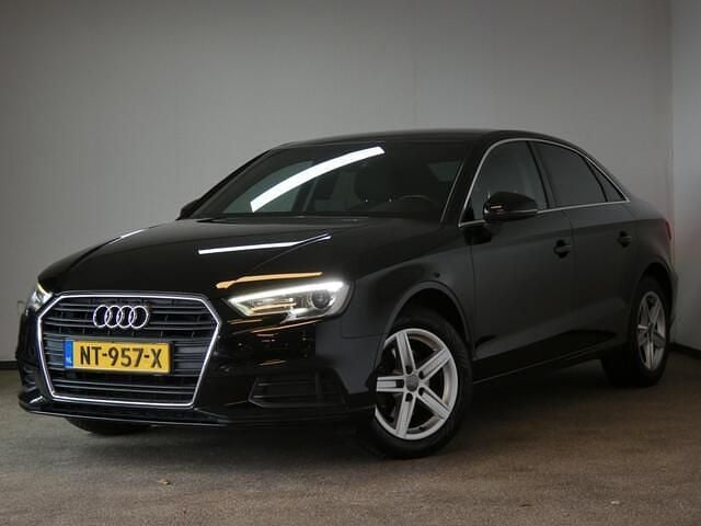 Occasion Audi A3 Comfort 116 PK (85 kW) 2017 Zwart Sedan
