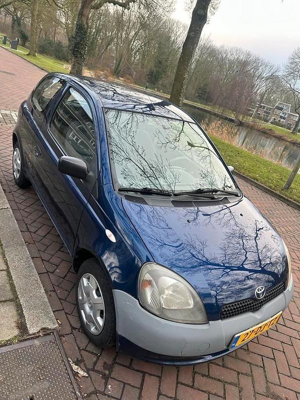 Occasion Toyota Yaris Terra 68 PK (50 kW) 1999 Blauw Hatchback