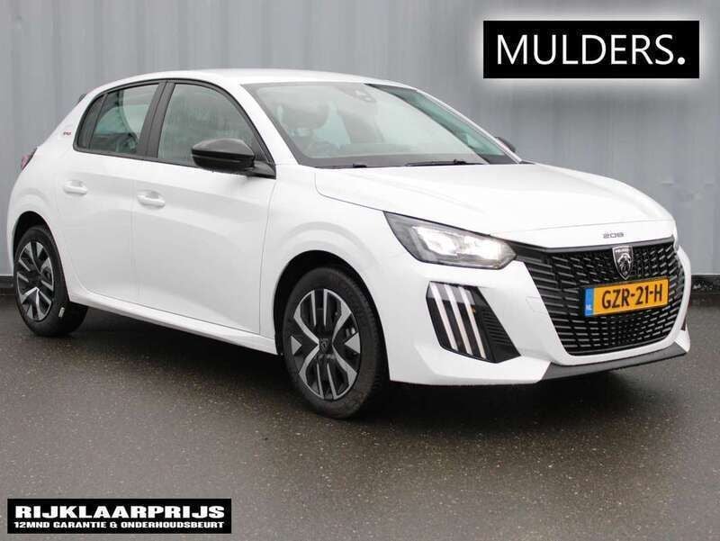 Wit Nieuw 2024 Peugeot 208 Style Hatchback | € 20.945 (Super prijs) - Afbeelding 1/3