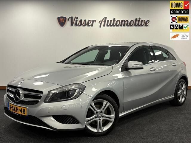 Grijs Gebruikt 2013 Mercedes A180 Ambition Hatchback | € 11.250 (Goede deal) - Afbeelding 1/4