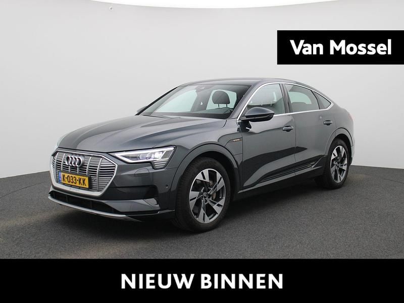 Grijs Occasion 2020 Audi e-tron Business SUV | € 28.400 (Super prijs) - Afbeelding 1/4
