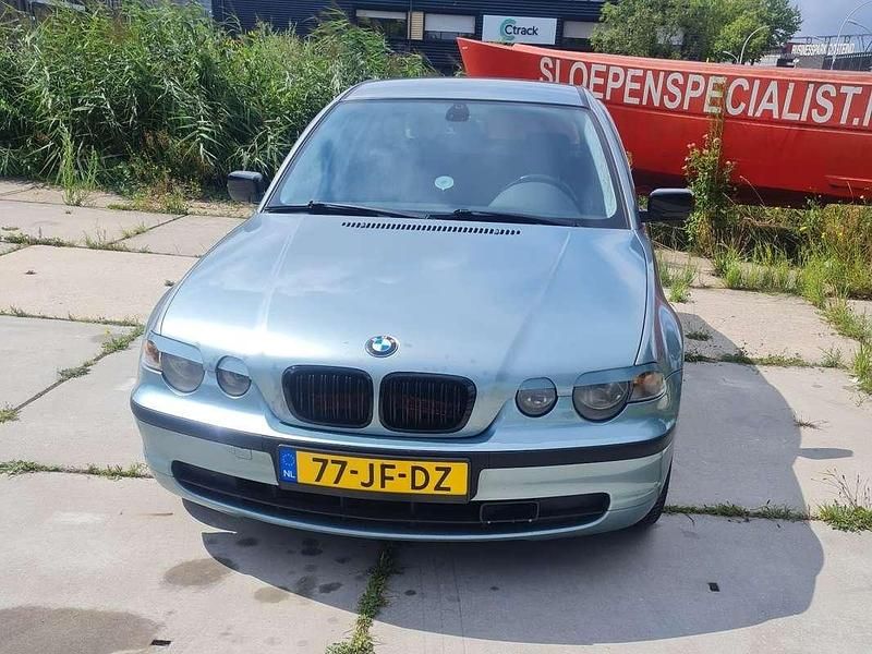 Groen Gebruikt 2002 BMW 316 Compact Executive Hatchback | € 1.350 (Eerlijke prijs) - Afbeelding 1/4