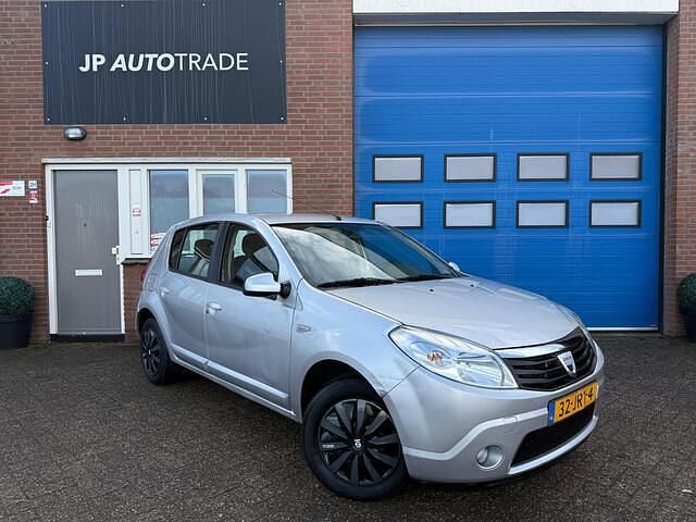 Occasion Dacia Sandero Lauréate 75 PK (55 kW) 2009 Grijs Hatchback