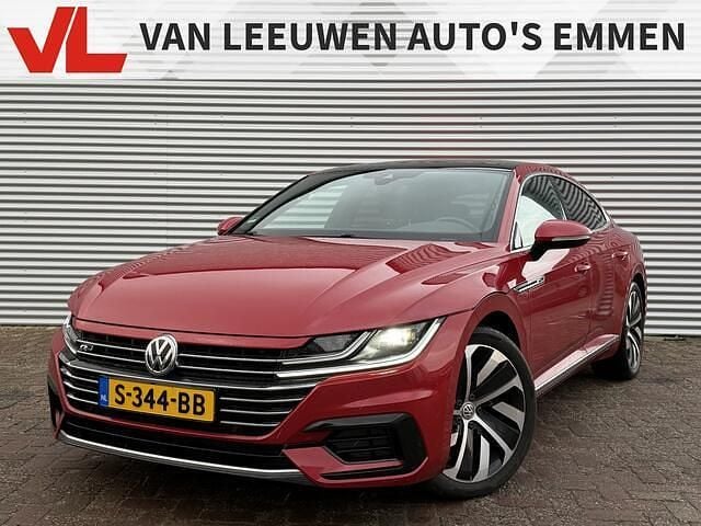 Rood Gebruikt 2018 VW Arteon Business Hatchback | € 24.900 (Eerlijke prijs) - Afbeelding 1/4