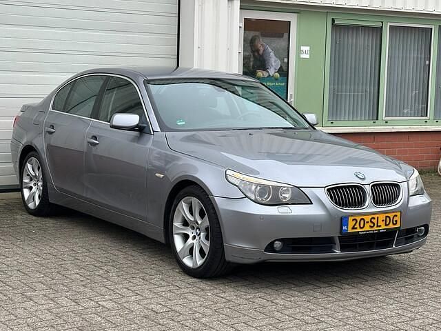 Occasion BMW 525 Comfort Edition 218 PK (160 kW) 2006 Grijs (metallic) Sedan