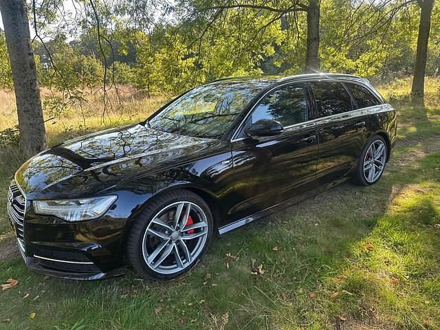 Zwart Gebruikt 2015 Audi A6 Premium Stationwagen | € 17.500 (Eerlijke prijs) - Afbeelding 1/4