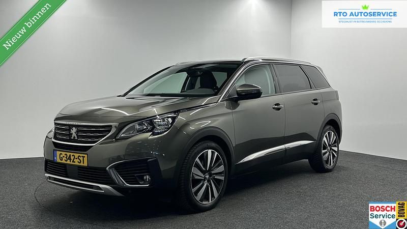 Grijs Occasion 2020 Peugeot 5008 Premium SUV | € 18.000 (Eerlijke prijs) - Afbeelding 1/4