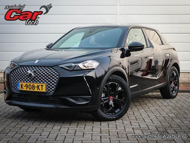 Zwart (metallic) Occasion 2020 DS Automobiles DS3 Crossback E-Tense Business SUV | € 15.980 (Eerlijke prijs) - Afbeelding 1/4