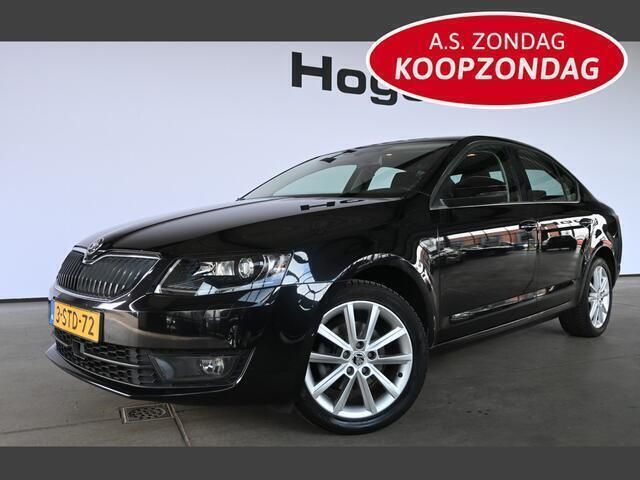 Zwart Gebruikt 2014 Skoda Octavia Business Line Hatchback | € 9.940 (Eerlijke prijs) - Afbeelding 1/4