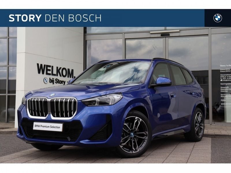 M portimao blau (blauw metallic) Gebruikt 2025 BMW X1 Comfort Edition SUV | € 58.750 - Afbeelding 1/4