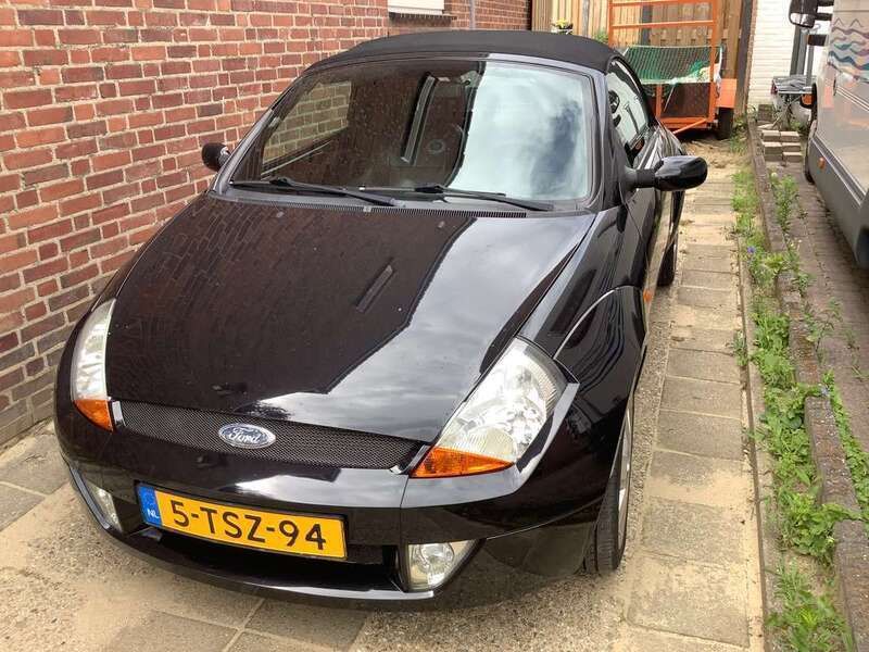 Zwart Gebruikt 2004 Ford Ka Futura Hatchback | € 1.750 (Eerlijke prijs) - Afbeelding 1/4