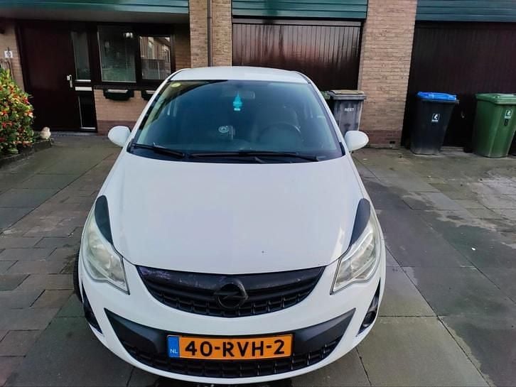 Occasion 2011 Opel Corsa | € 1.000 (Goede deal) - Afbeelding 1/4