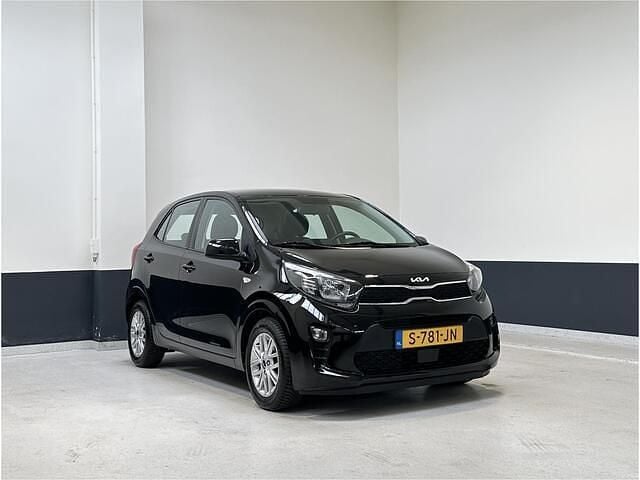 Zwart Gebruikt 2023 Kia Picanto Hatchback | € 13.449 (Eerlijke prijs) - Afbeelding 1/4